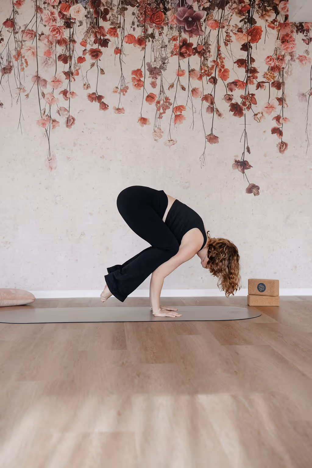 Gemeinsame Yogastunde im FLOWers Yoga Studio in Oldenburg